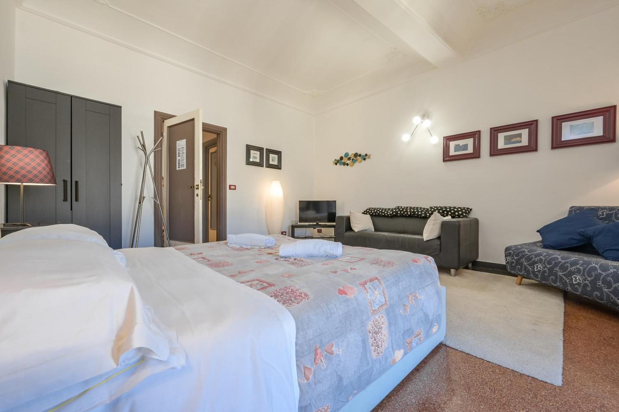 Lovely Room On Rooftops - Genovainrelax ภายนอก รูปภาพ